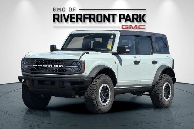 2023 Ford Bronco Base