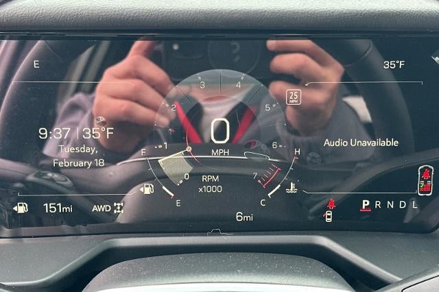 2025 GMC Acadia Elevation