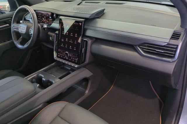 2024 GMC Acadia AT4