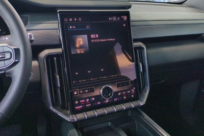 2024 GMC Acadia AT4