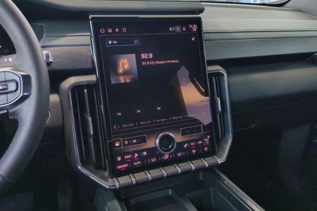 2024 GMC Acadia AT4