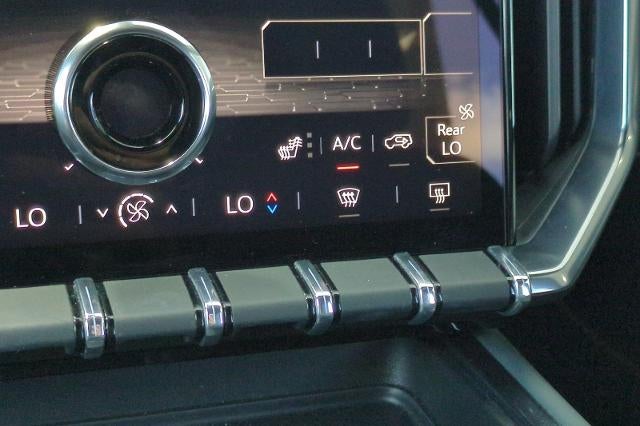 2024 GMC Acadia AT4
