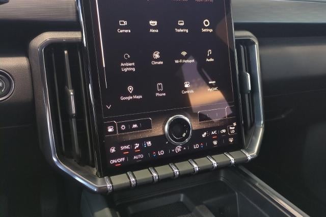 2024 GMC Acadia AT4