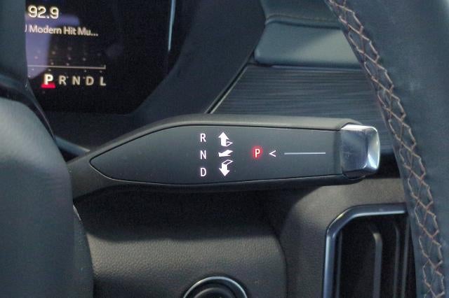 2024 GMC Acadia AT4