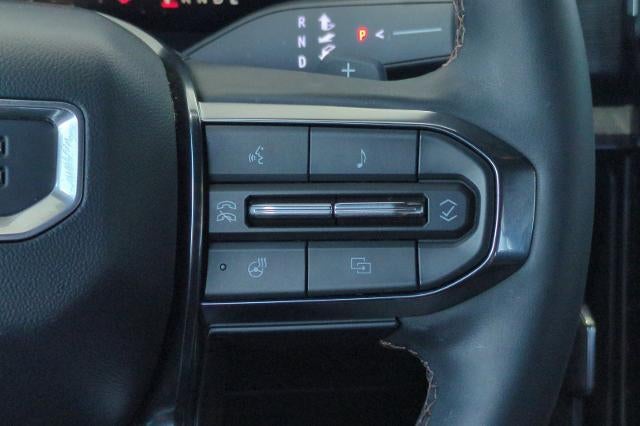 2024 GMC Acadia AT4