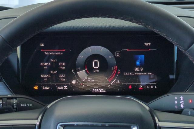 2024 GMC Acadia AT4