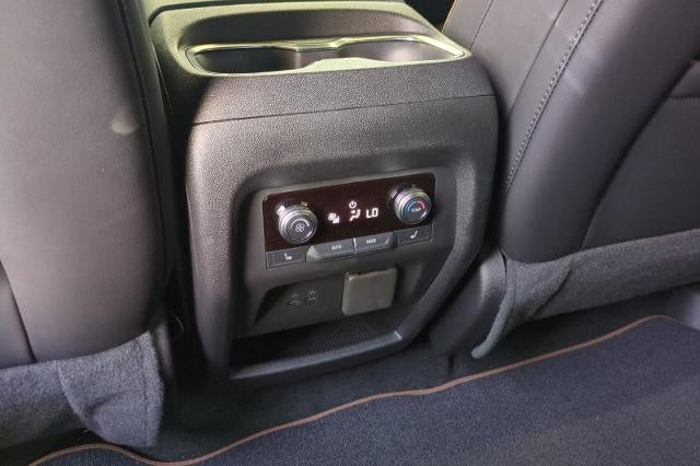 2024 GMC Acadia AT4