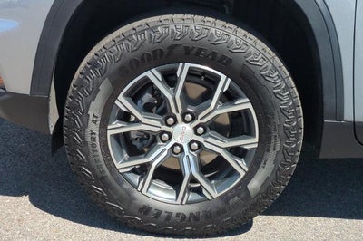 2024 GMC Acadia AT4