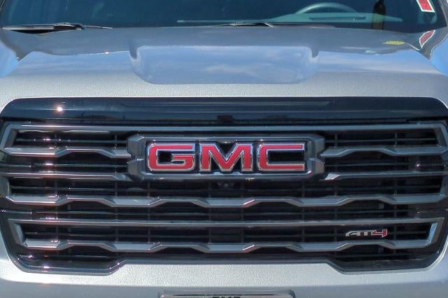 2024 GMC Acadia AT4