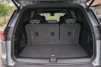 2025 GMC Acadia AT4