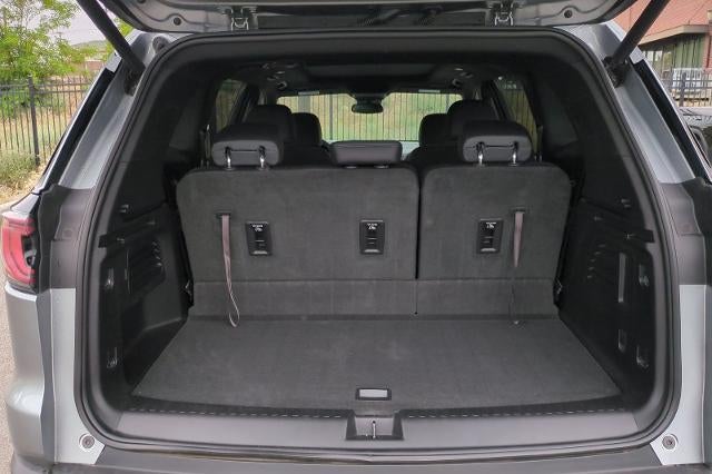 2025 GMC Acadia AT4