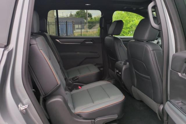 2025 GMC Acadia AT4