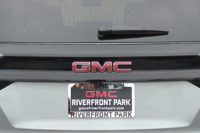 2025 GMC Acadia AT4