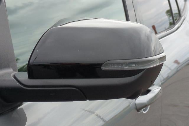 2025 GMC Acadia AT4