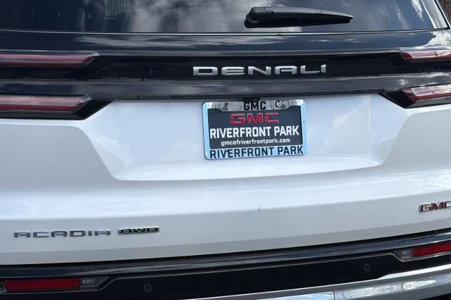 2025 GMC Acadia Denali