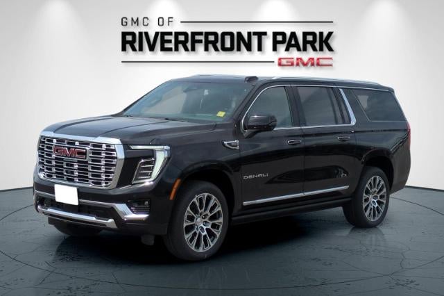 2026 GMC Yukon XL Denali - Photo 7