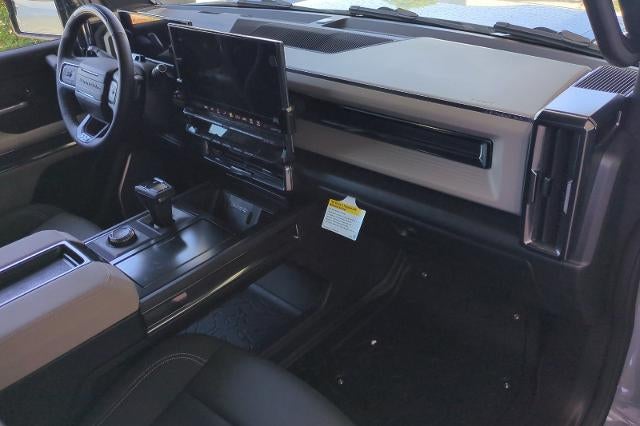 2026 GMC HUMMER EV SUV 2X