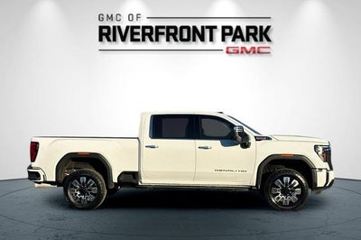 2024 GMC Sierra 3500 HD Denali