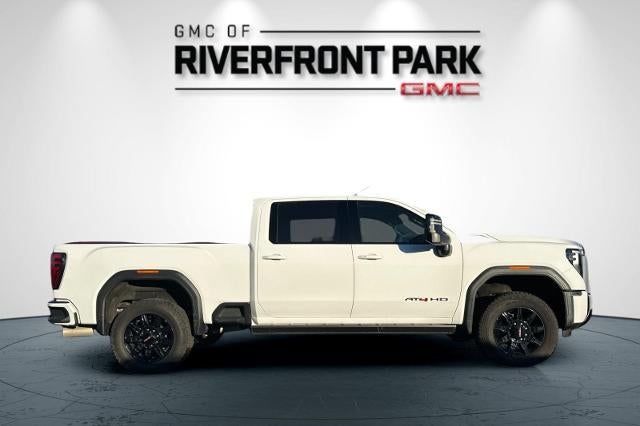 2025 GMC Sierra 2500 HD AT4
