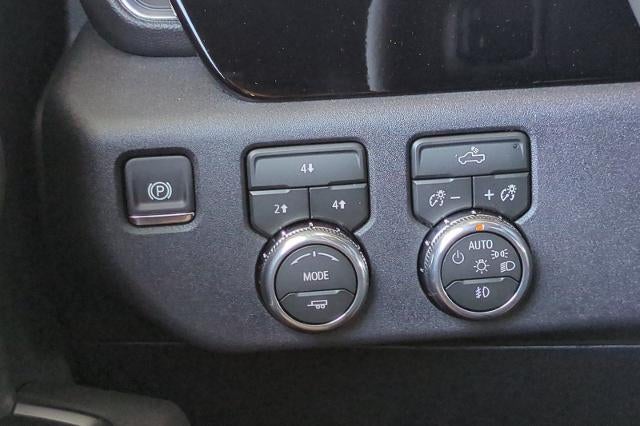 2026 GMC Sierra 3500 HD SLE DRW