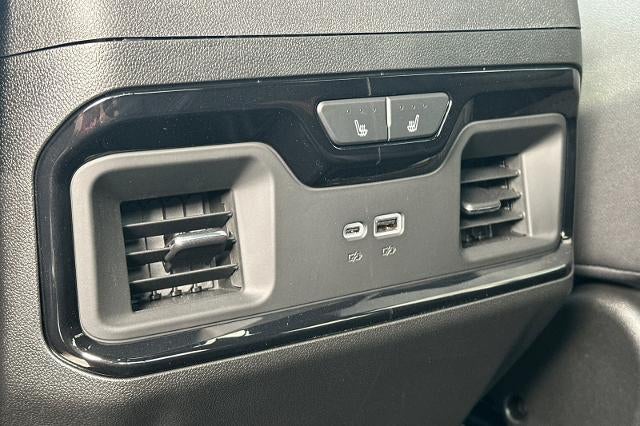 2025 GMC Sierra 3500 HD AT4