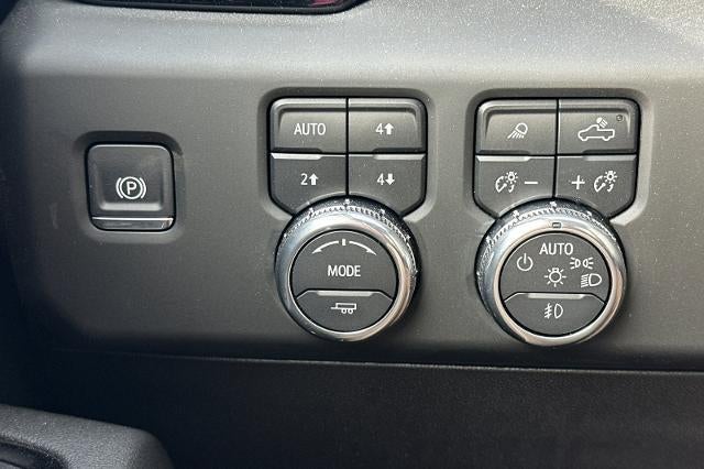 2025 GMC Sierra 3500 HD AT4