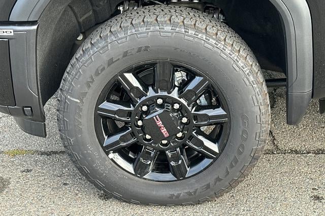 2025 GMC Sierra 3500 HD AT4