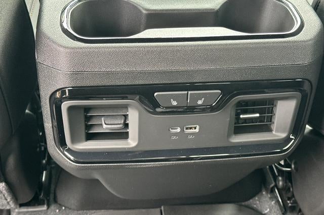 2025 GMC Sierra 3500 HD AT4