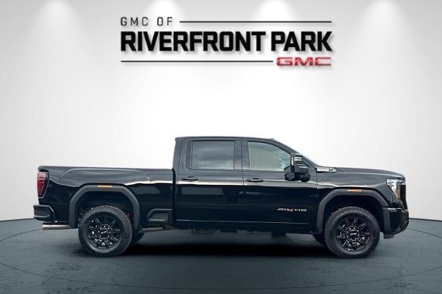 2025 GMC Sierra 3500 HD AT4
