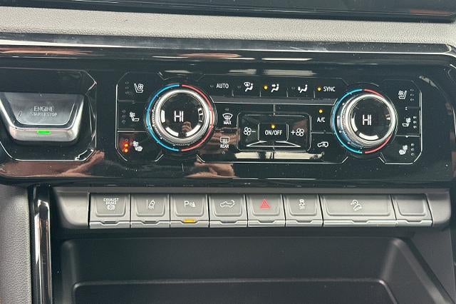 2025 GMC Sierra 3500 HD AT4