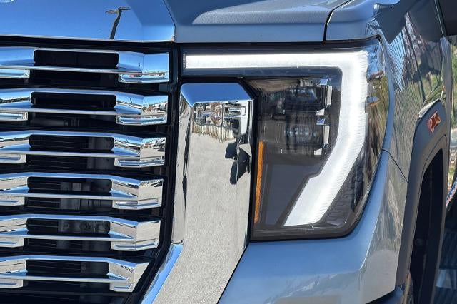 2025 GMC Sierra 3500 HD Denali DRW