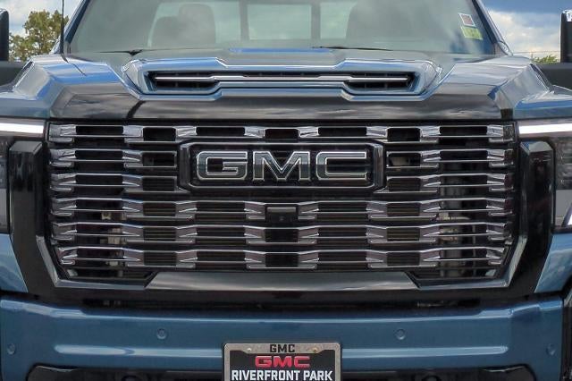 2026 GMC Sierra 3500 HD Denali Ultimate DRW
