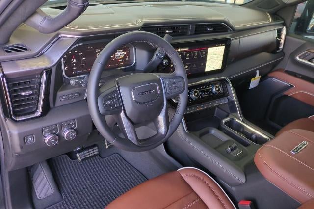2026 GMC Sierra 3500 HD Denali Ultimate DRW