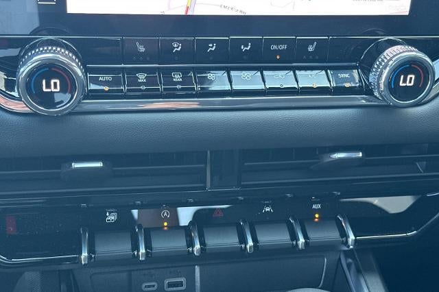 2025 GMC Canyon Elevation