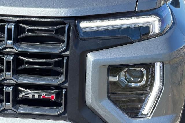 2025 GMC Canyon AT4