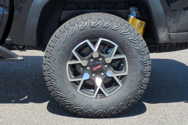 2026 GMC Canyon AT4X - Photo 29