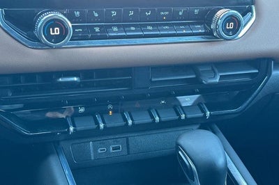 2023 GMC Canyon AT4