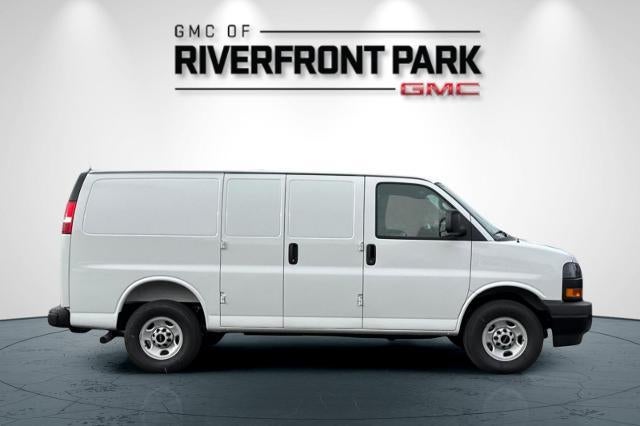 2025 GMC Savana Cargo 2500 Base