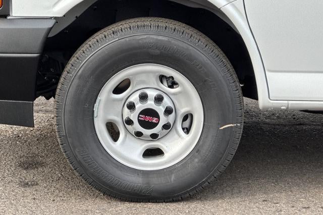 2025 GMC Savana Cargo 2500 Base