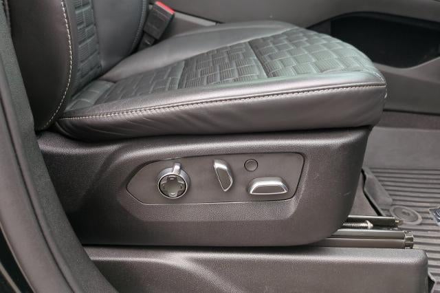 2023 Cadillac Escalade ESV 4WD Sport Platinum