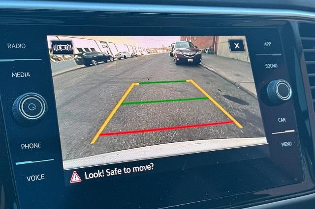 2022 Volkswagen Atlas 2.0T SE w/Technology