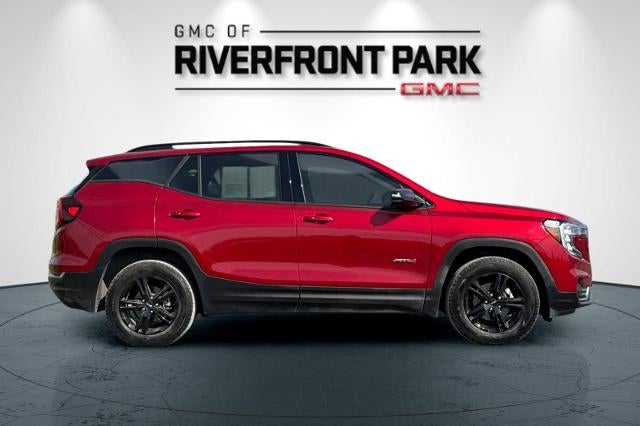 2024 GMC Terrain AT4