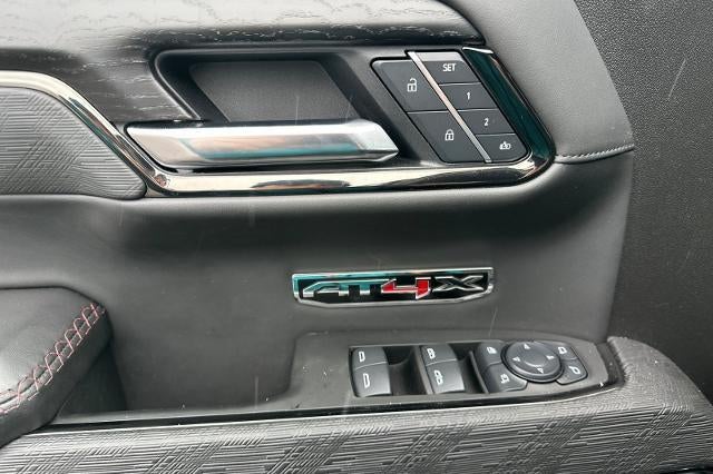 2025 GMC Sierra 1500 AT4X