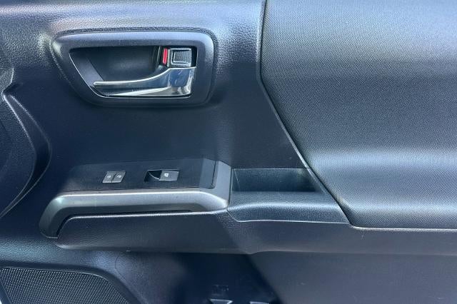 2020 Toyota Tacoma 4WD SR5