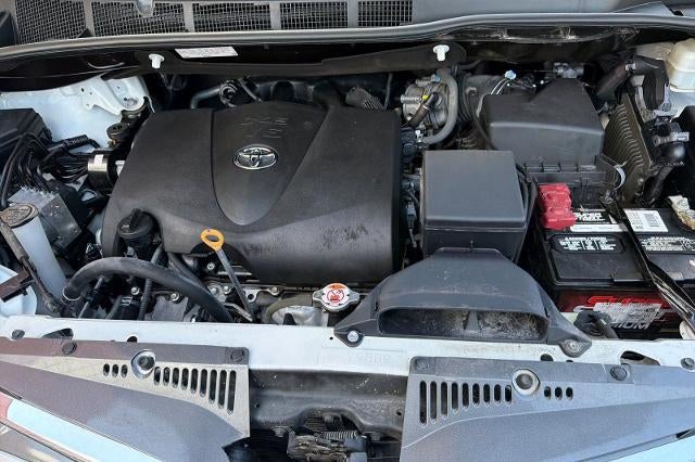 2019 Toyota Sienna XLE