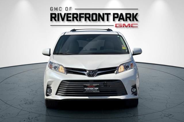 2019 Toyota Sienna XLE
