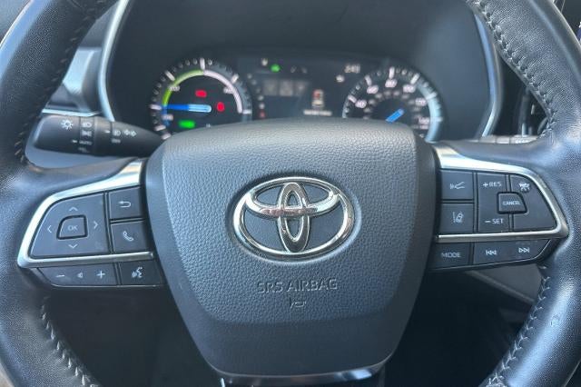 2021 Toyota Highlander Hybrid Platinum