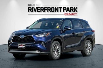 2021 Toyota Highlander Hybrid Platinum