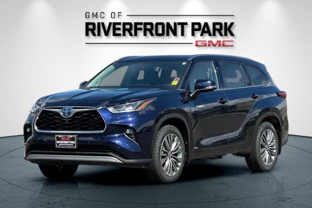 2021 Toyota Highlander Hybrid Platinum