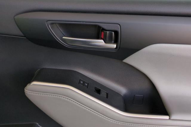2020 Toyota Highlander Hybrid XLE